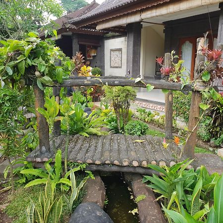 Liyer House Hotell Lodtunduh Eksteriør bilde