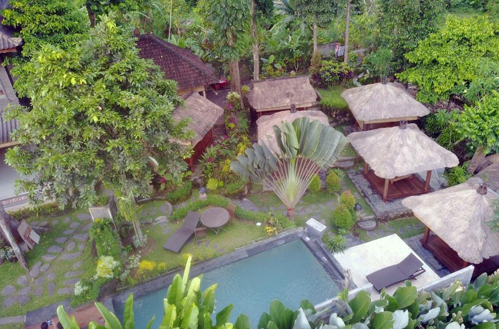 Liyer House Hotell Lodtunduh Eksteriør bilde