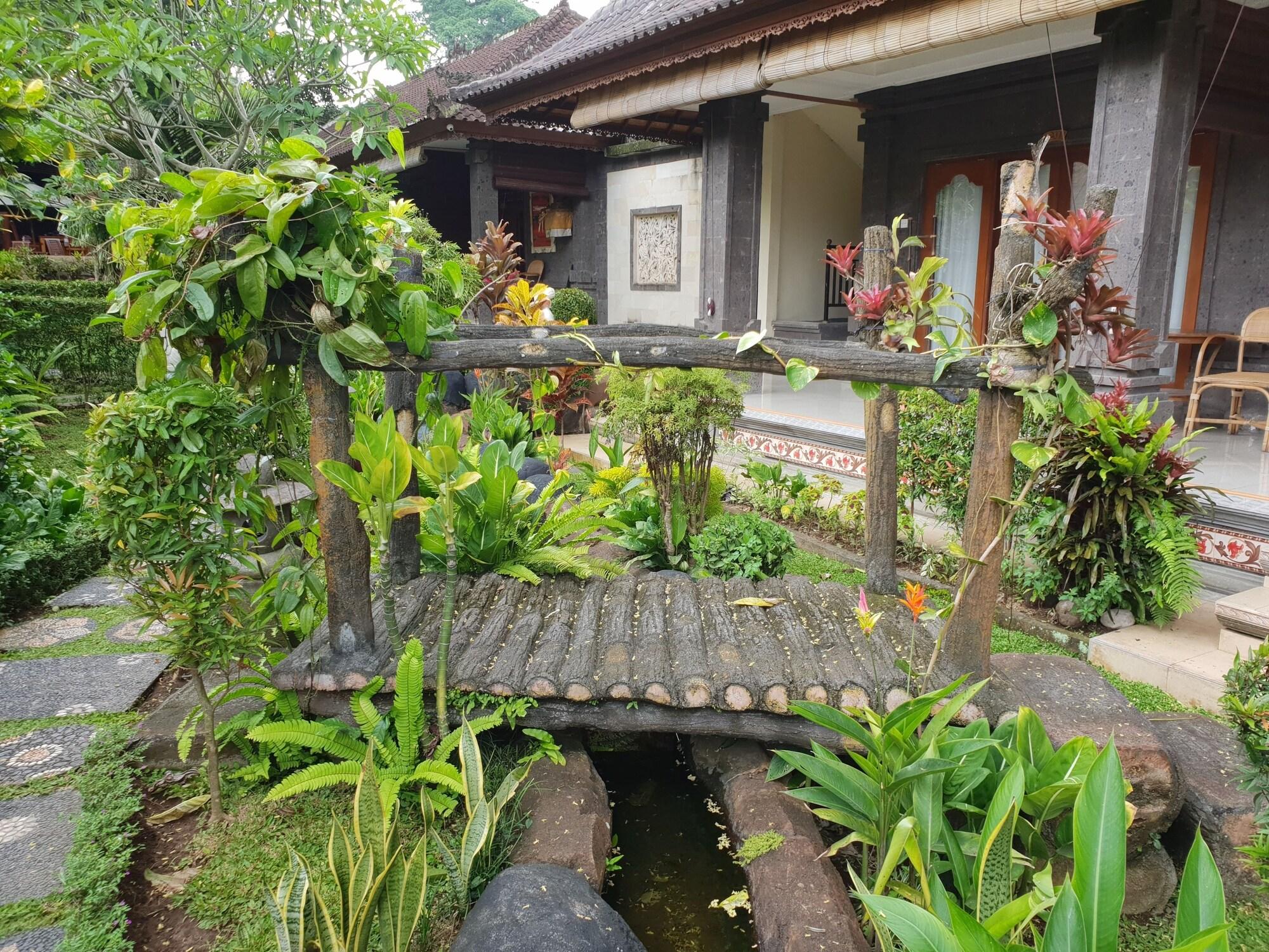 Liyer House Hotell Lodtunduh Eksteriør bilde